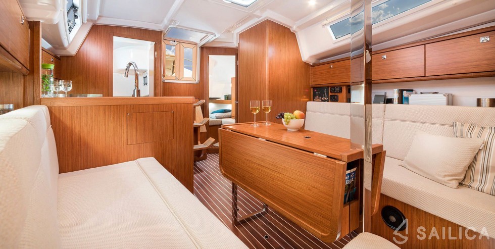 Bavaria 34 Cruiser - Yacht Charter Sailica