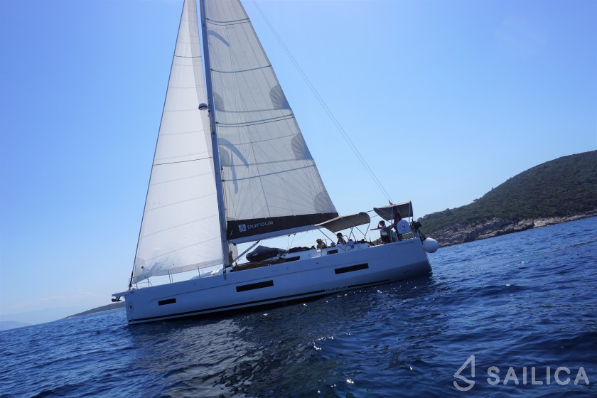 Dufour 530 - Yacht Charter Sailica