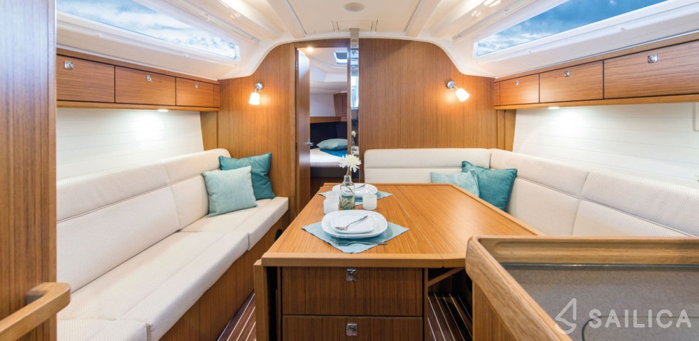Bavaria 37 Cruiser - Yacht Charter Sailica