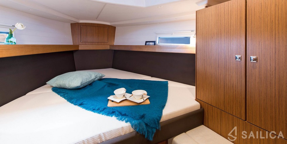 Bavaria 37 Cruiser - Yacht Charter Sailica