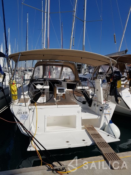 Elan 45 Impression - Yacht Charter Sailica