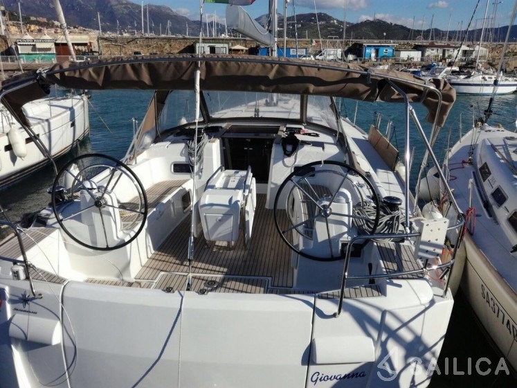 Sun Odyssey 519 - Yacht Charter Sailica
