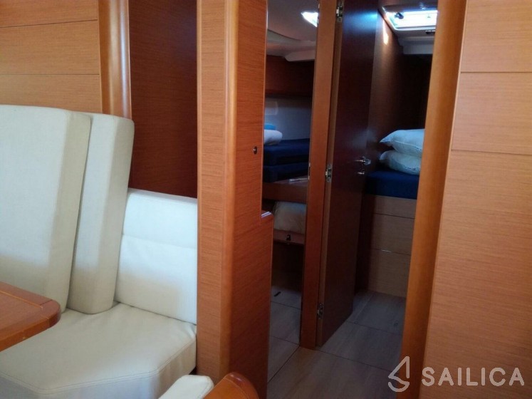 Sun Odyssey 519 - Yacht Charter Sailica