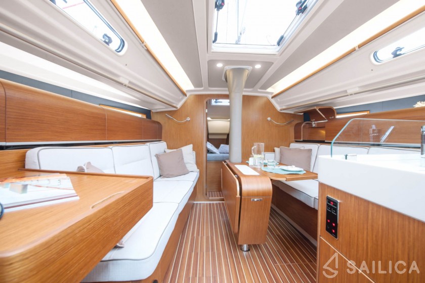Dehler 34 - Yacht Charter Sailica