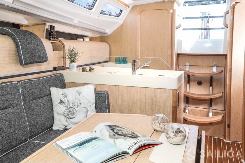 Dehler 34 - Yacht Charter Sailica