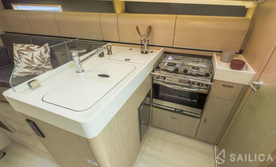 Dehler 34 - Yacht Charter Sailica