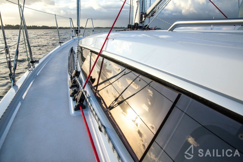 Dehler 34 - Yacht Charter Sailica