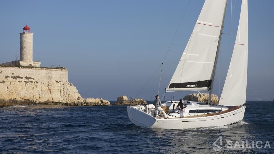 Dehler 38 - Yacht Charter Sailica