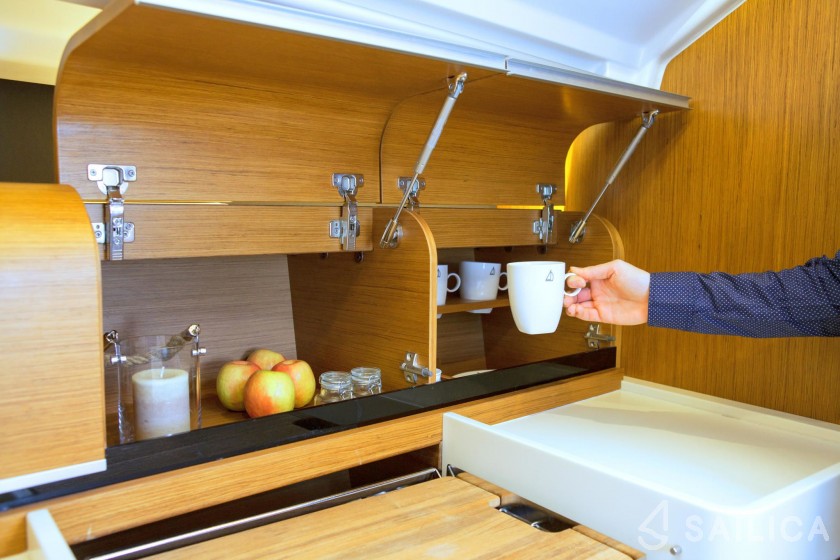 Dehler 38 - Yacht Charter Sailica