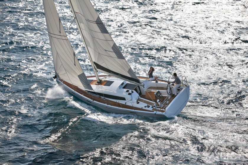 Dehler 38 - Yacht Charter Sailica