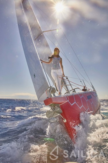 Dehler 38 - Yacht Charter Sailica