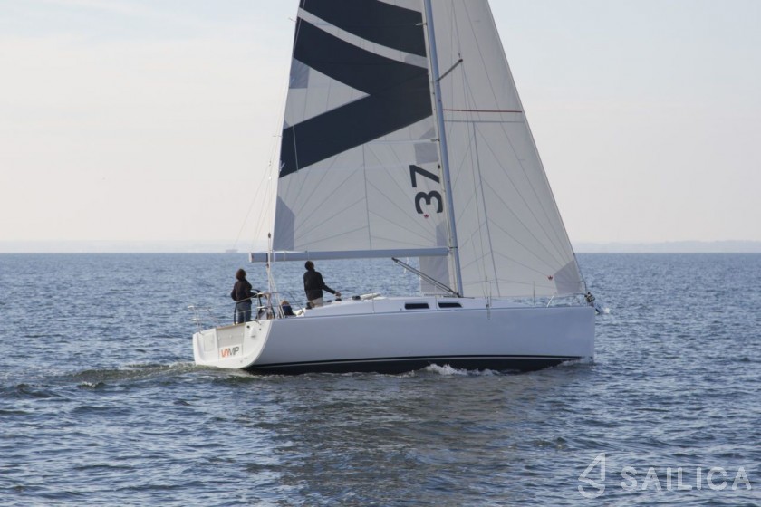 Varianta 37 - Yacht Charter Sailica