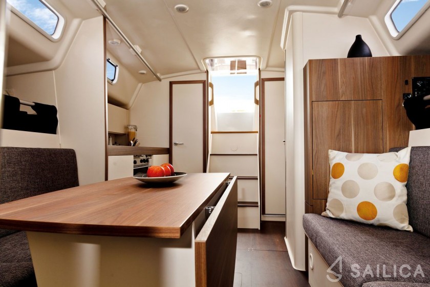 Varianta 37 - Yacht Charter Sailica