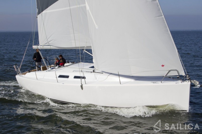 Varianta 37 - Yacht Charter Sailica
