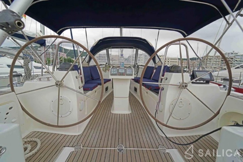 Bavaria 40 Cruiser - Yacht Charter Sailica
