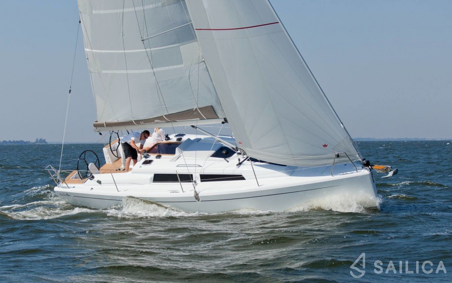 Hanse 315 - Yacht Charter Sailica