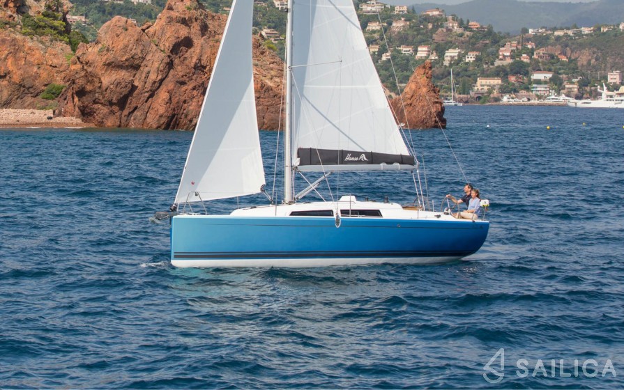 Hanse 315 - Yacht Charter Sailica