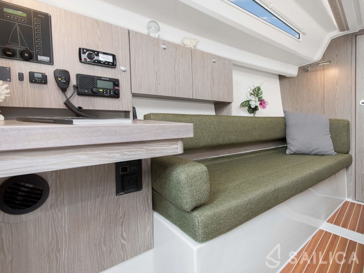 Hanse 315 - Yacht Charter Sailica