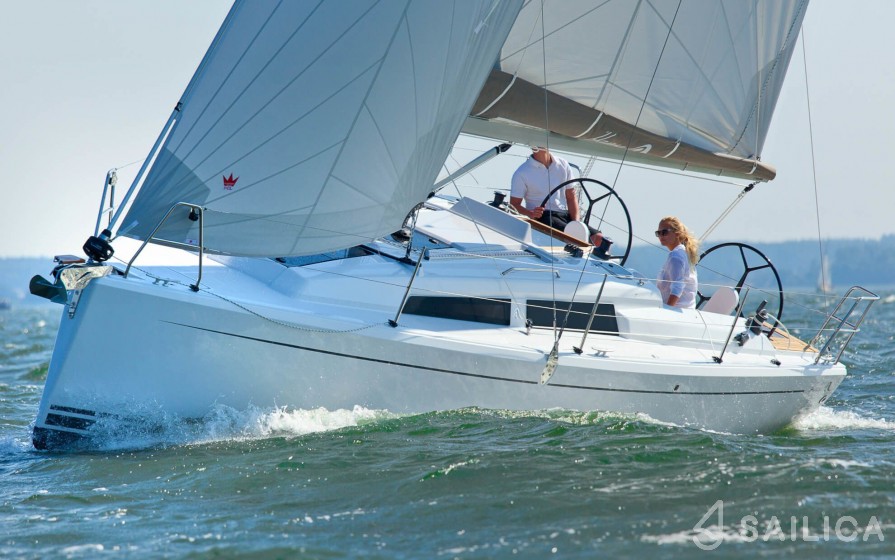 Hanse 315 - Yacht Charter Sailica
