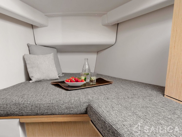 Hanse 315 - Yacht Charter Sailica