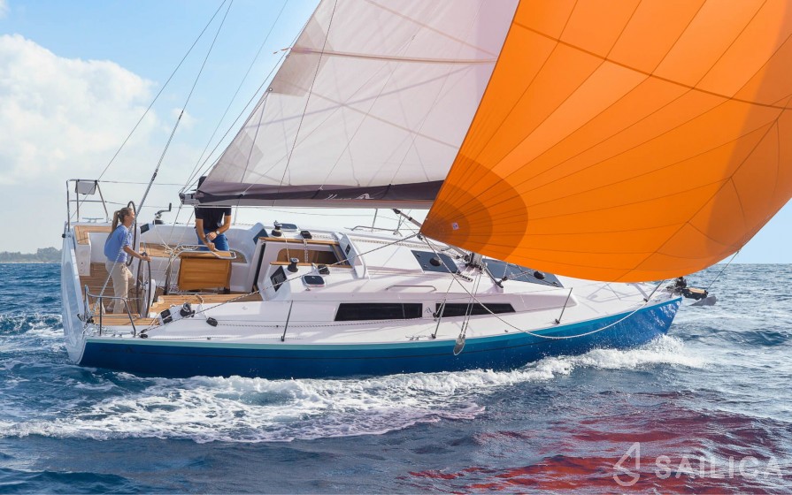 Hanse 315 - Yacht Charter Sailica