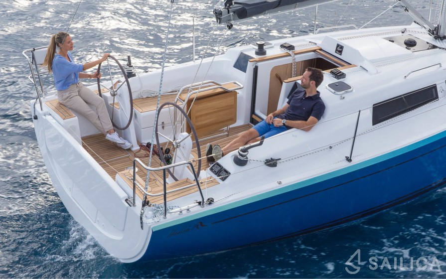 Hanse 315 - Yacht Charter Sailica