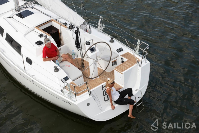 Hanse 325 - Yacht Charter Sailica