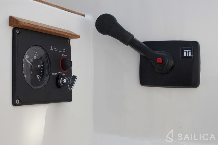 Hanse 325 - Yacht Charter Sailica