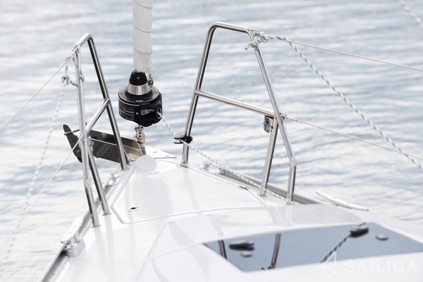 Hanse 325 - Yacht Charter Sailica