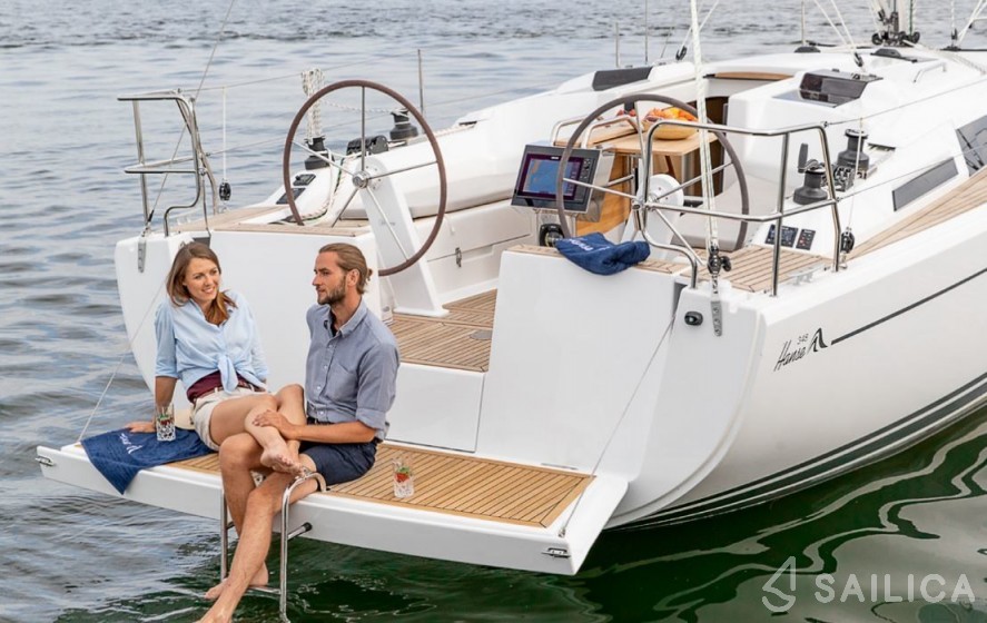 Hanse 348 - Yacht Charter Sailica