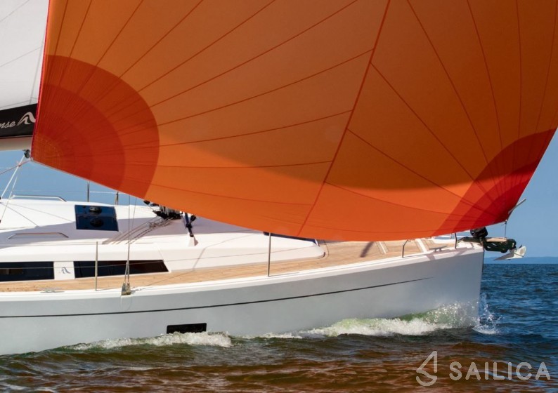 Hanse 348 - Yacht Charter Sailica