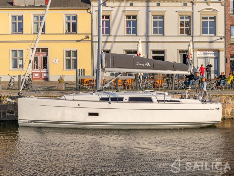 Hanse 348 - Yacht Charter Sailica