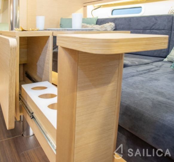 Hanse 348 - Yacht Charter Sailica
