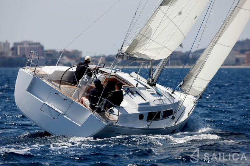 Hanse 350 - Yacht Charter Sailica