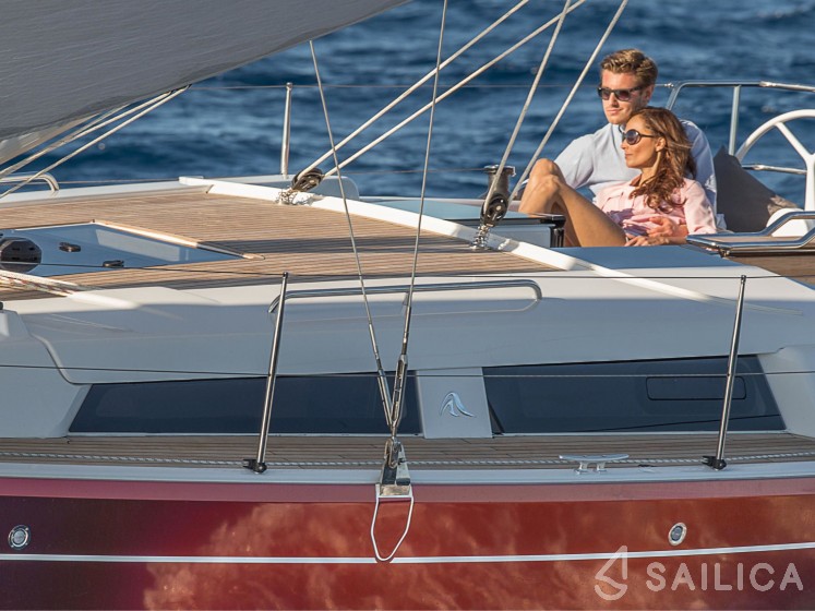 Hanse 388 - Yacht Charter Sailica