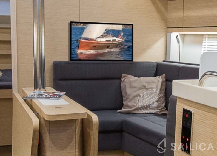 Hanse 388 - Yacht Charter Sailica