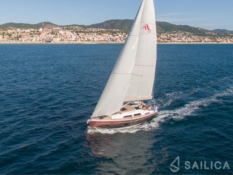 Hanse 388 - Yacht Charter Sailica