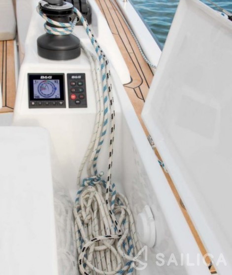 Hanse 388 - Yacht Charter Sailica