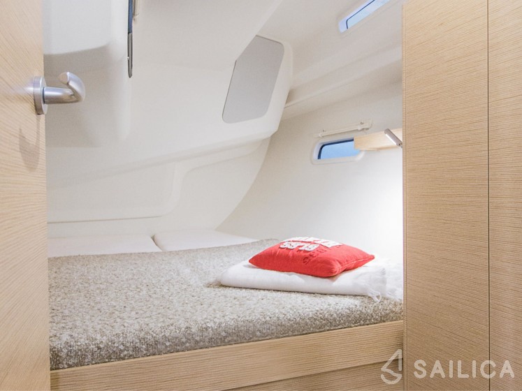 Hanse 388 - Yacht Charter Sailica