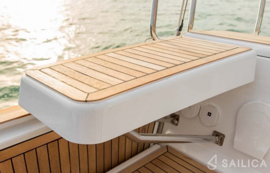 Hanse 388 - Yacht Charter Sailica