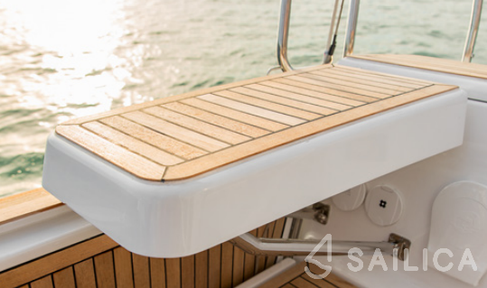 Hanse 418 - Yacht Charter Sailica