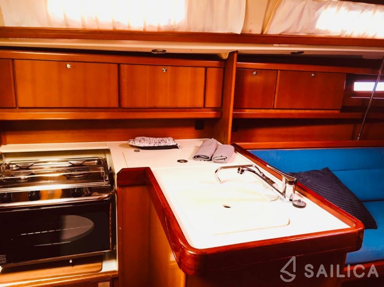 Dufour 325 Grand Large - Yacht Charter Sailica