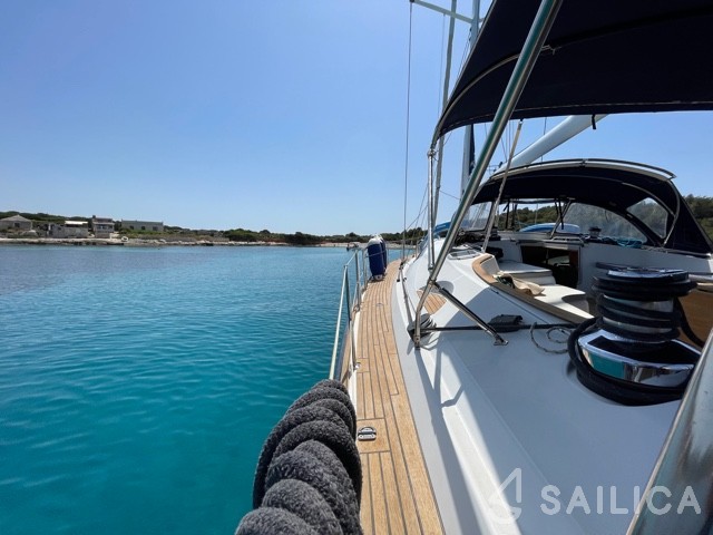 Sun Odyssey 54DS - Yacht Charter Sailica