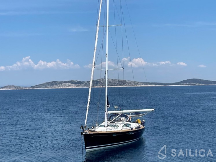 Sun Odyssey 54DS - Yacht Charter Sailica