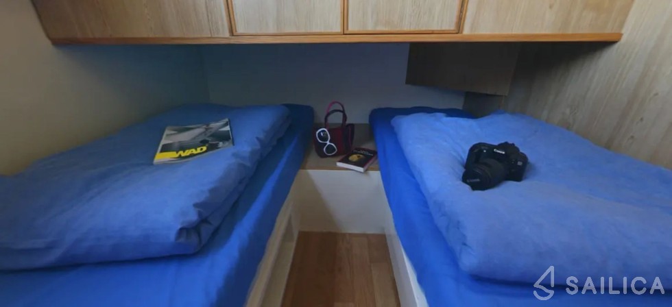 Le Boat Caprice - Yacht Charter Sailica