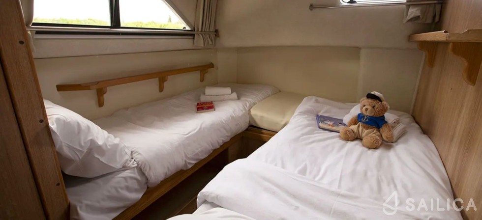 Le Boat Classique Star - Yacht Charter Sailica