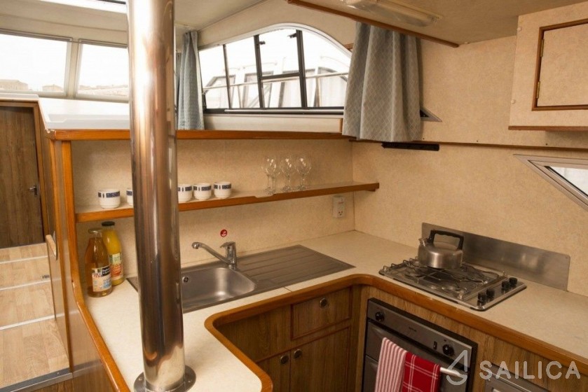 Le Boat Clipper - Yacht Charter Sailica