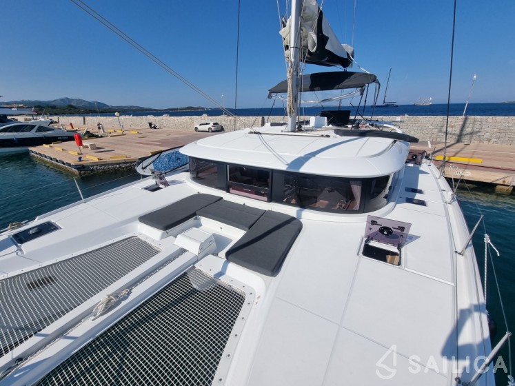 Lagoon 46  - Yacht Charter Sailica