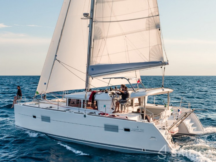 Lagoon 400 S2 - Yacht Charter Sailica
