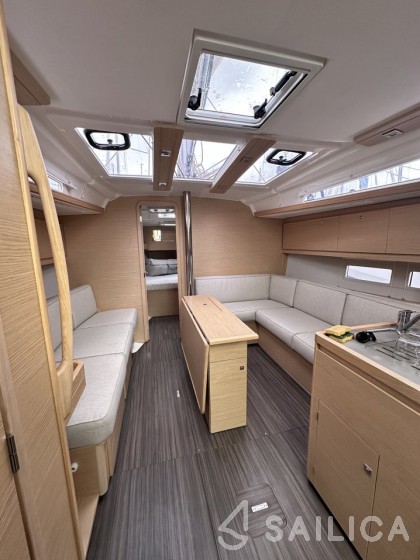 Dufour 390 - Yacht Charter Sailica